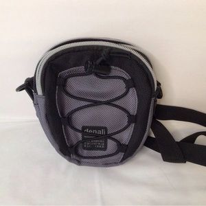 LIKE NEW Denali LosAngeles Tech Carrying Case Crossbody